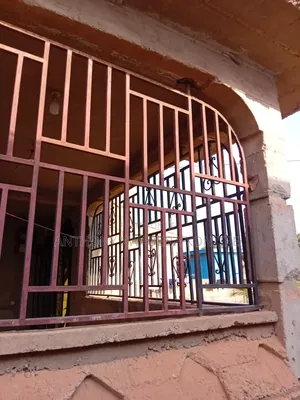 5bdrm House in Asuogya ,Off, Atwima Nwabiagya for sale