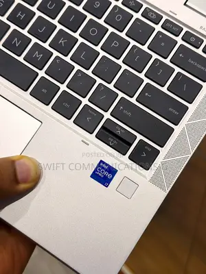 Laptop HP EliteBook 830 G8 16GB Intel Core i7 SSD 512GB