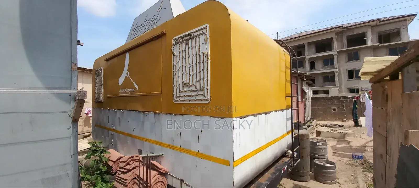 Food Track /Trailer