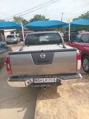 Nissan NV200 SV 2017 Gray