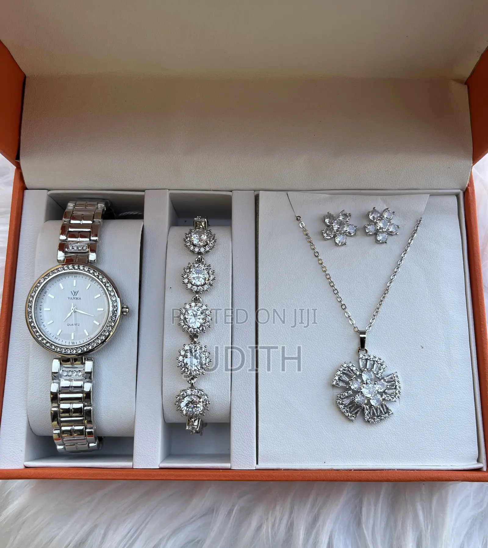 Elegant Women’S Gift Set