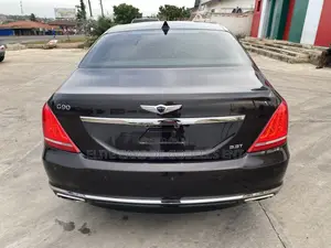 Genesis G90 3.3T Premium 2018
