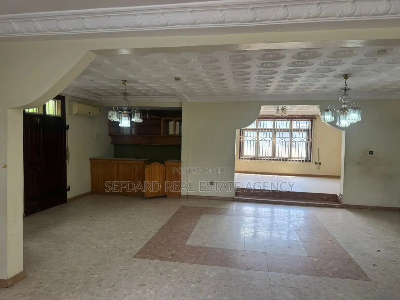 6bdrm House in Sefdard Properties, Achimota for sale
