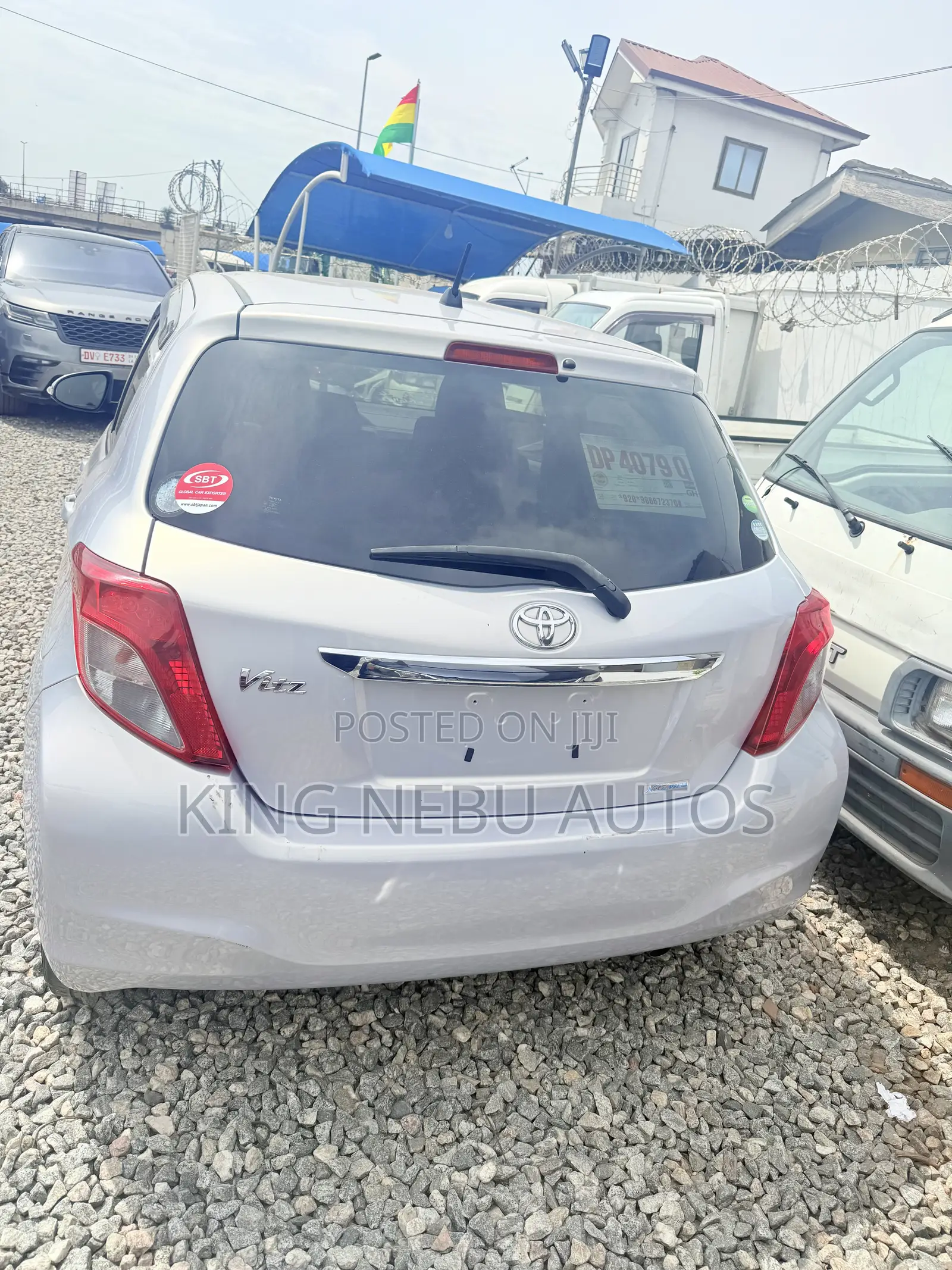 Toyota Vitz 1.3 AWD 5dr 2012 Gray