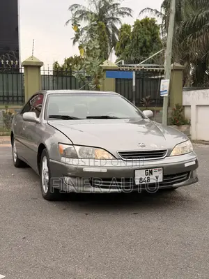 Lexus ES 300 2000 Green