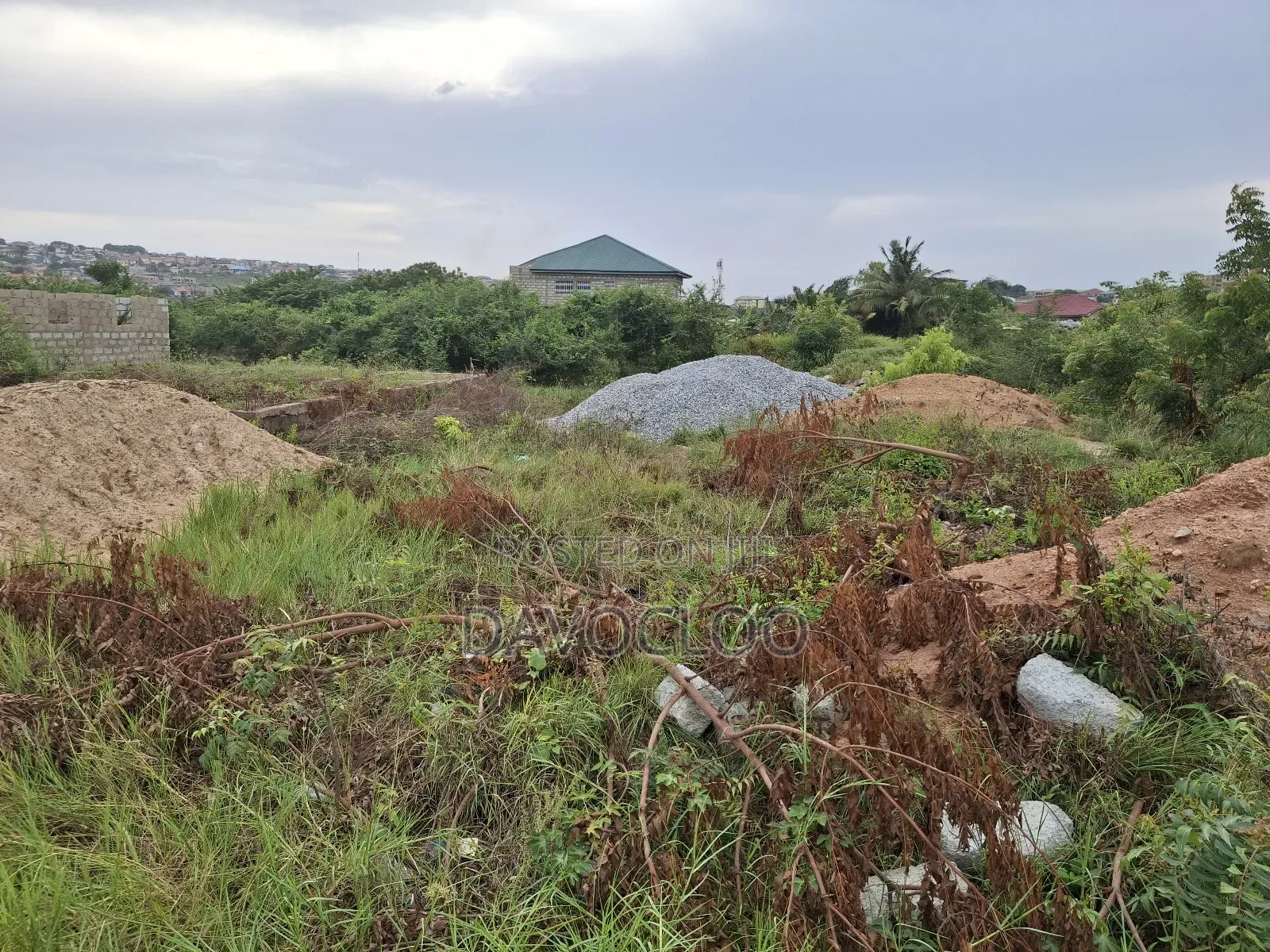 Land in South West McCarthy(Tetegu)