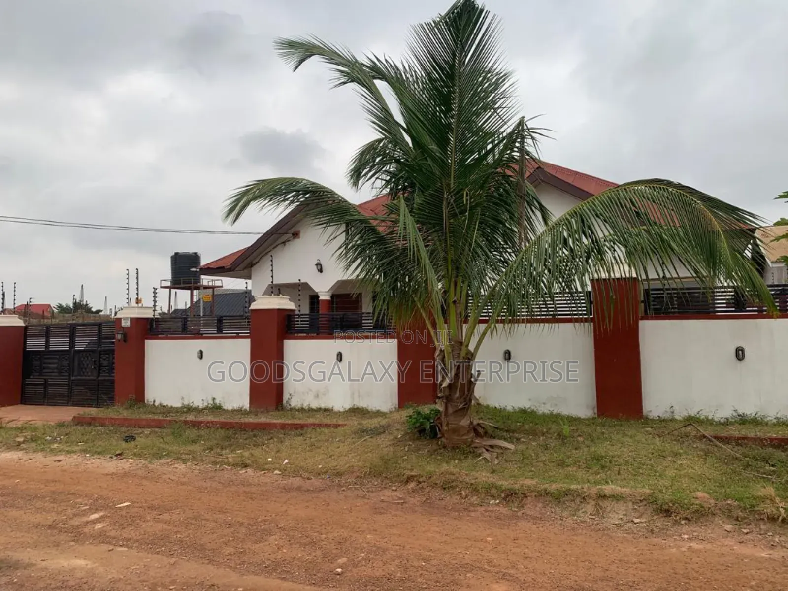 3bdrm House in Kumasi Metropolitan for sale