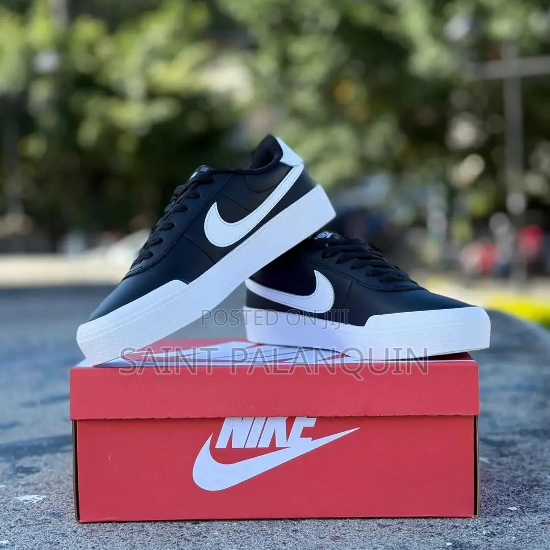 Nike Air Court Shot
