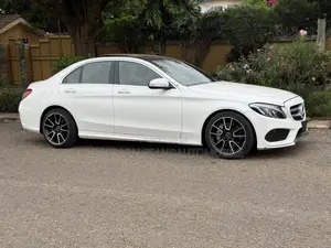 Mercedes-Benz C300 Sport 4Matic Sedan AWD (2.0L 4cyl 7A) 2017 White