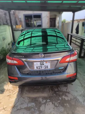 Nissan Sentra SV 4dr Sedan (1.8L 4cyl CVT) 2015 Gray