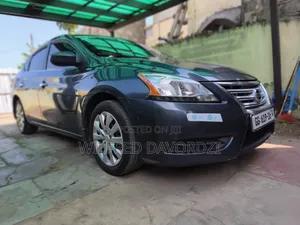 Nissan Sentra SV 4dr Sedan (1.8L 4cyl CVT) 2015 Gray
