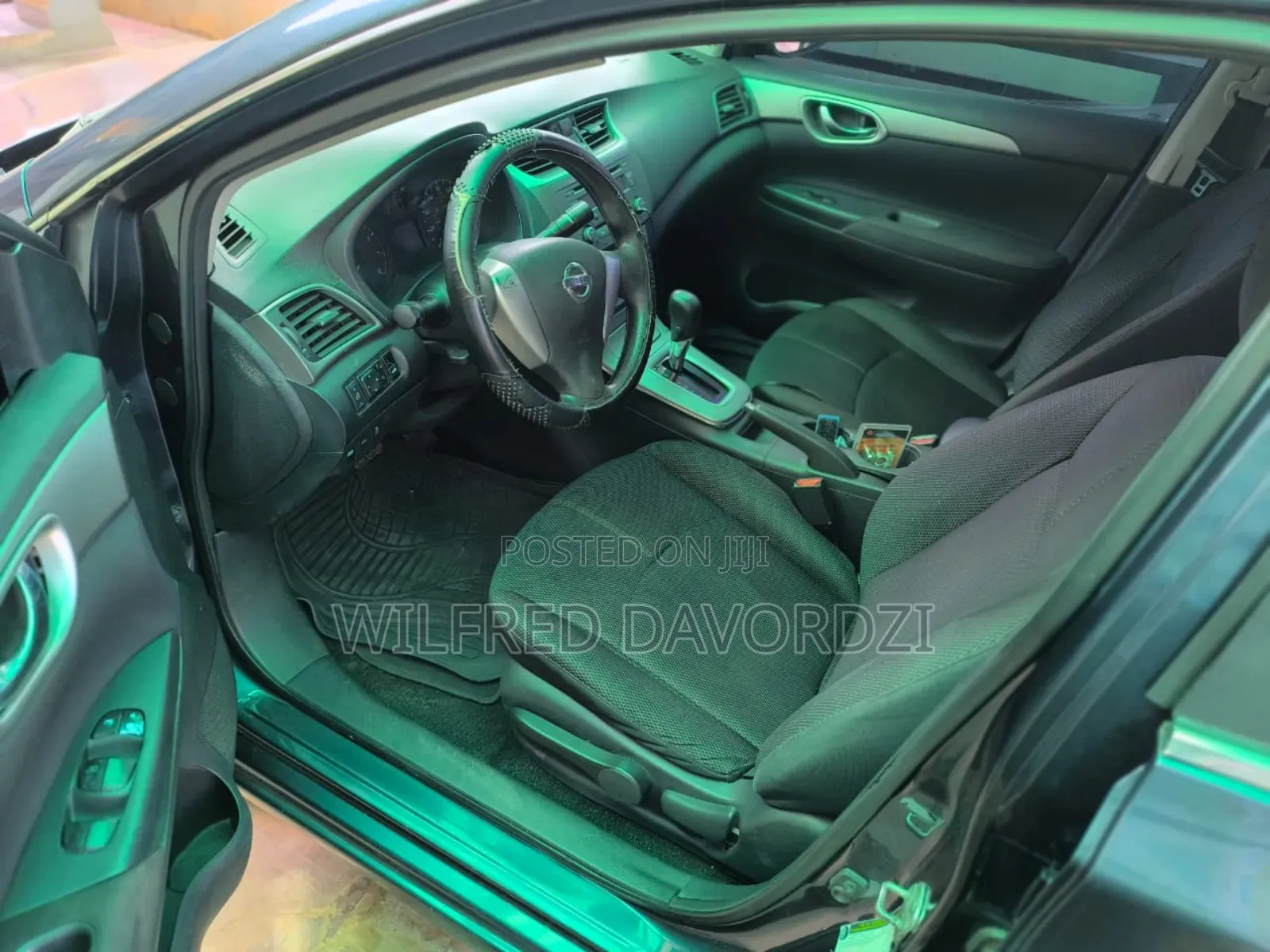 Nissan Sentra SV 4dr Sedan (1.8L 4cyl CVT) 2015 Gray