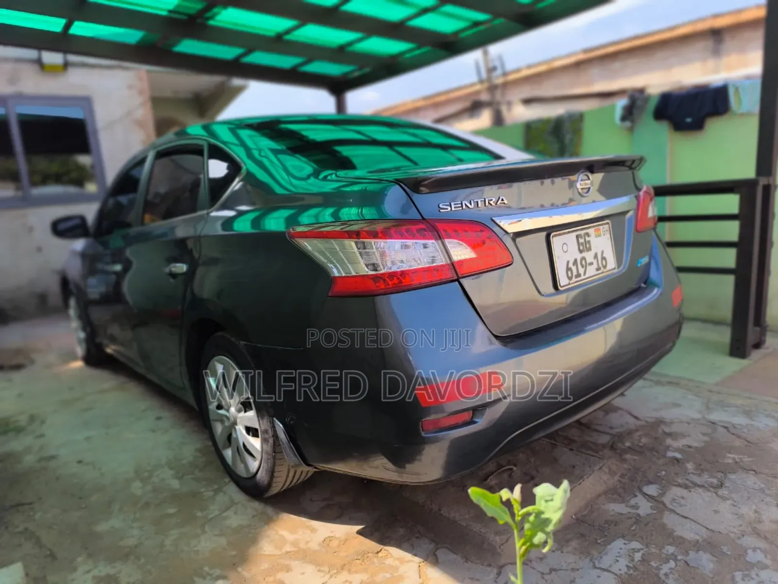 Nissan Sentra SV 4dr Sedan (1.8L 4cyl CVT) 2015 Gray