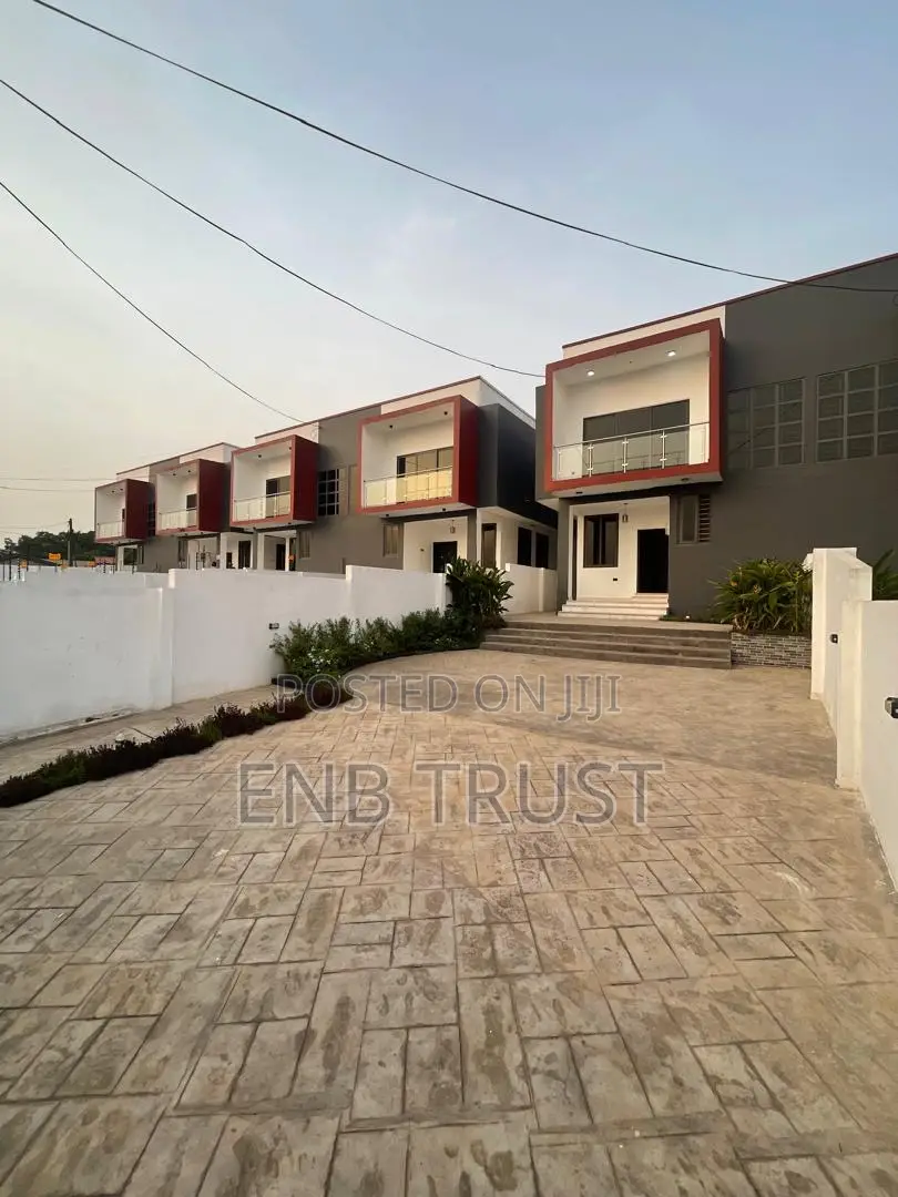 4bdrm Duplex in Kwabenya, Ga East Municipal for sale