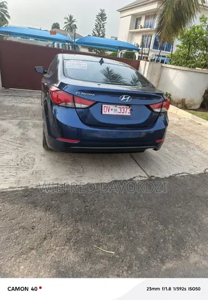 Hyundai Elantra SE Sedan FWD (1.8L 4cyl 6A) 2016 Blue