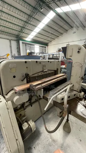 Polar Cutting Machine