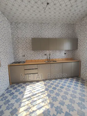 Custom Kitchen Cabinet