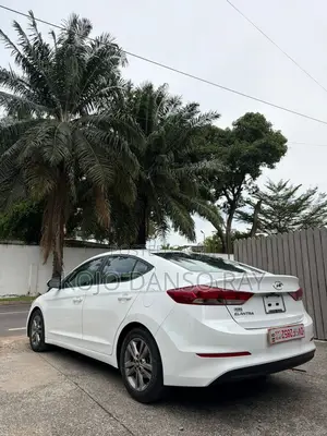 Hyundai Elantra SE 2018 White