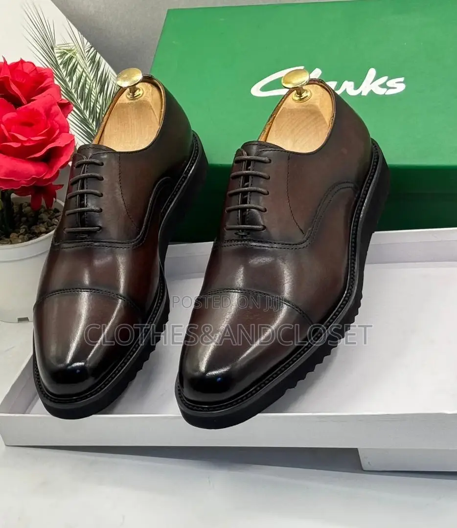 Brown Leather Cap-Toe Oxford Shoe