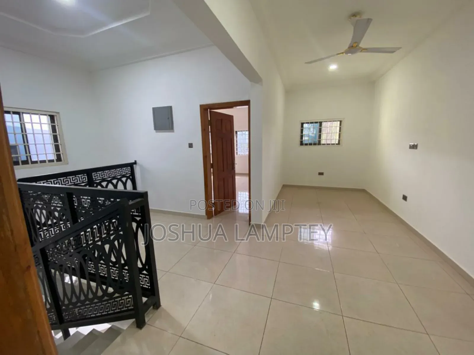 4bdrm Apartment in Madina Estate for rent
