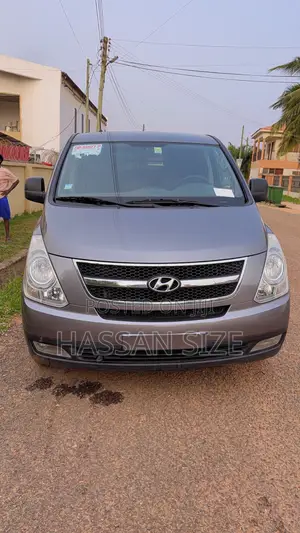 Hyundai H1 2011 Grey