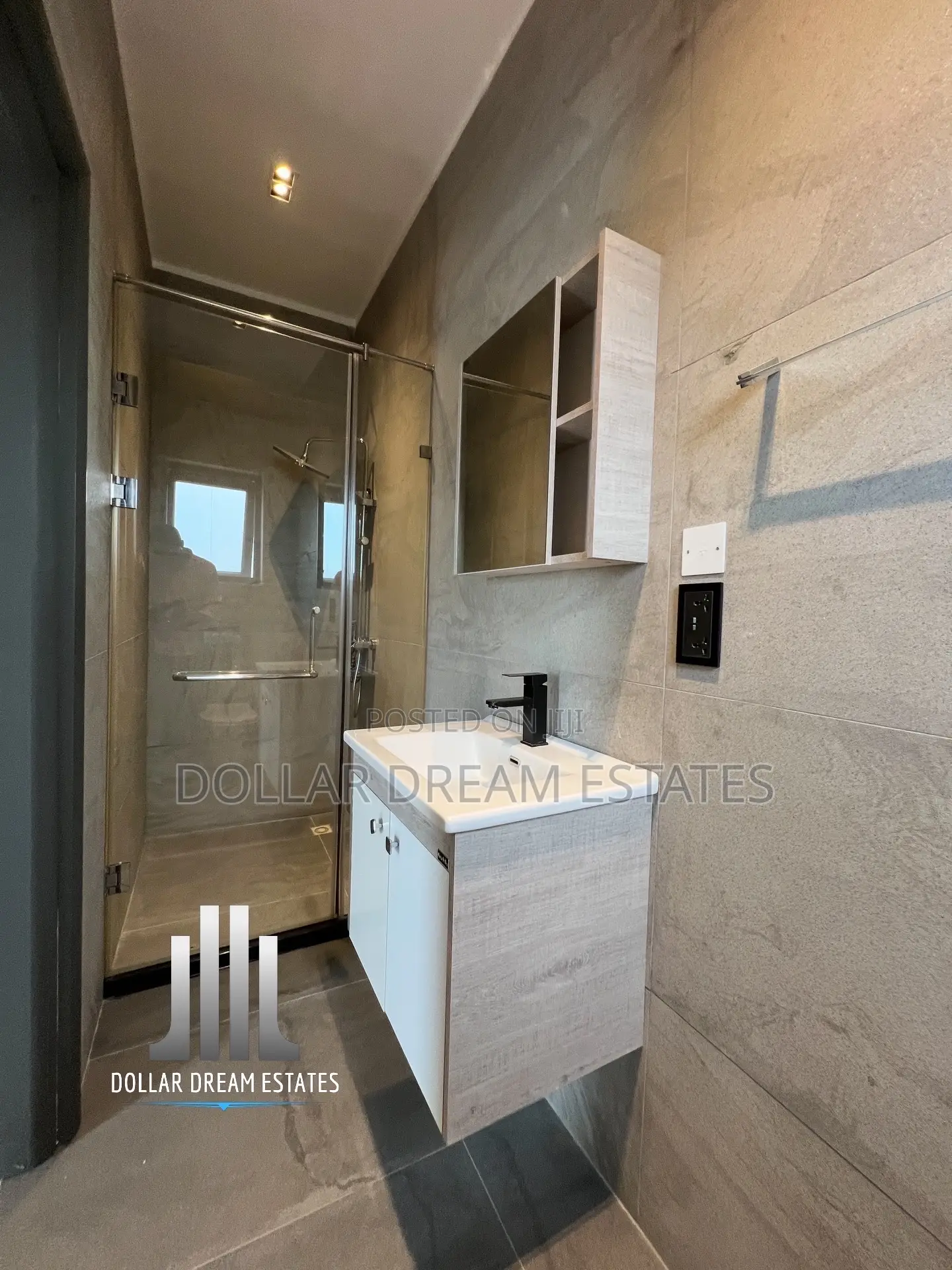 2bdrm Apartment in East Legon for rent