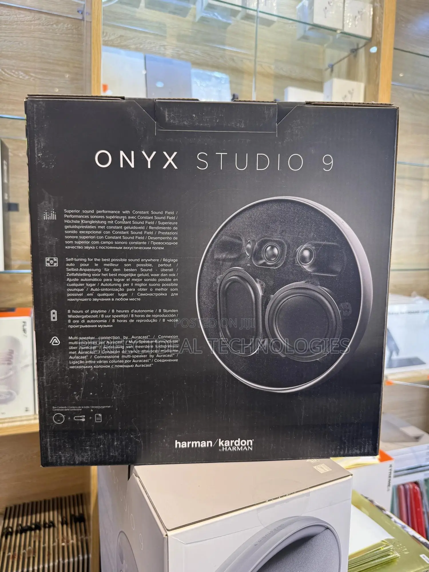 Onyx Studio 9 by Harman Kardon