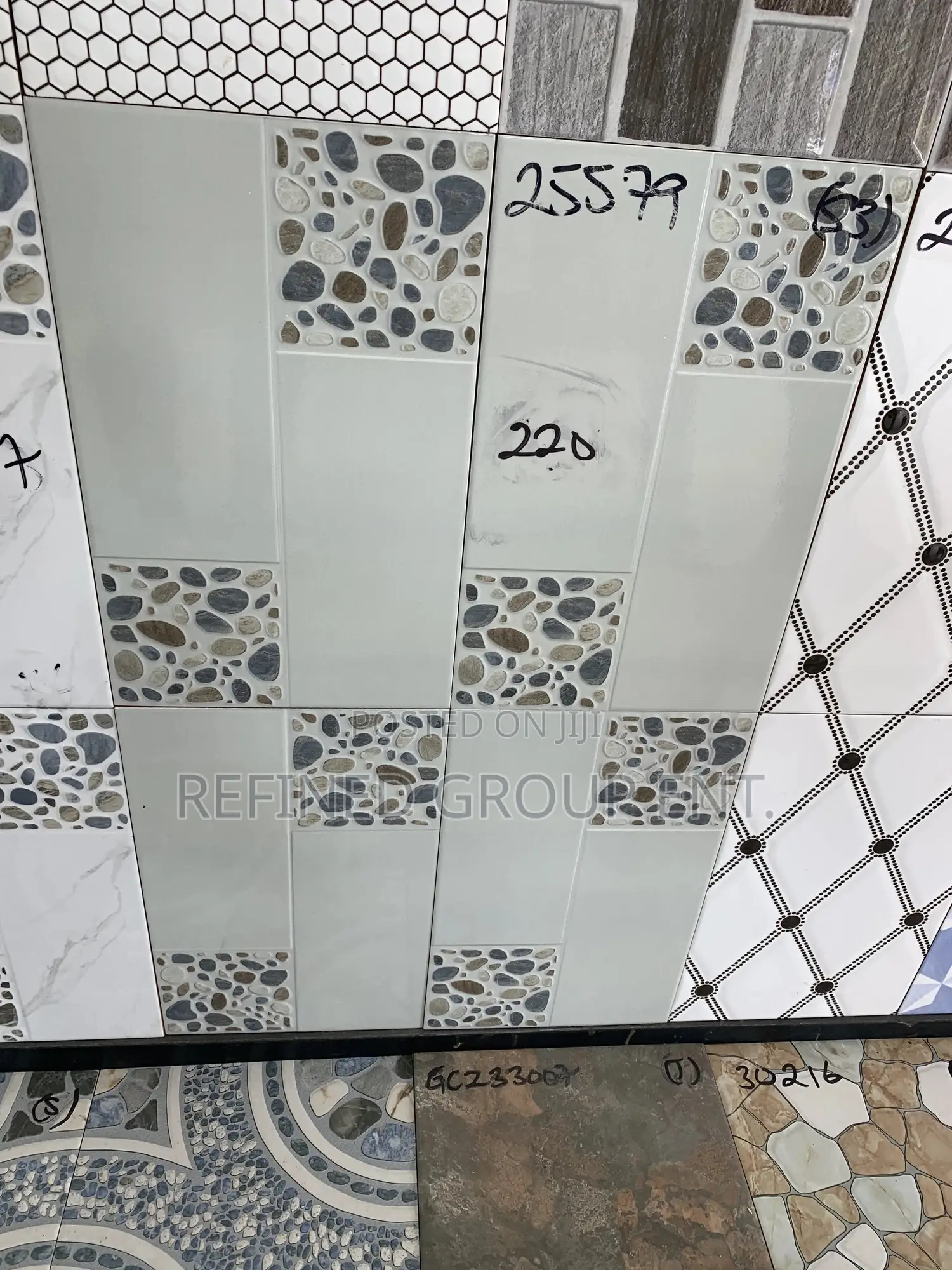 25/40 Wall Tiles. Grade 1