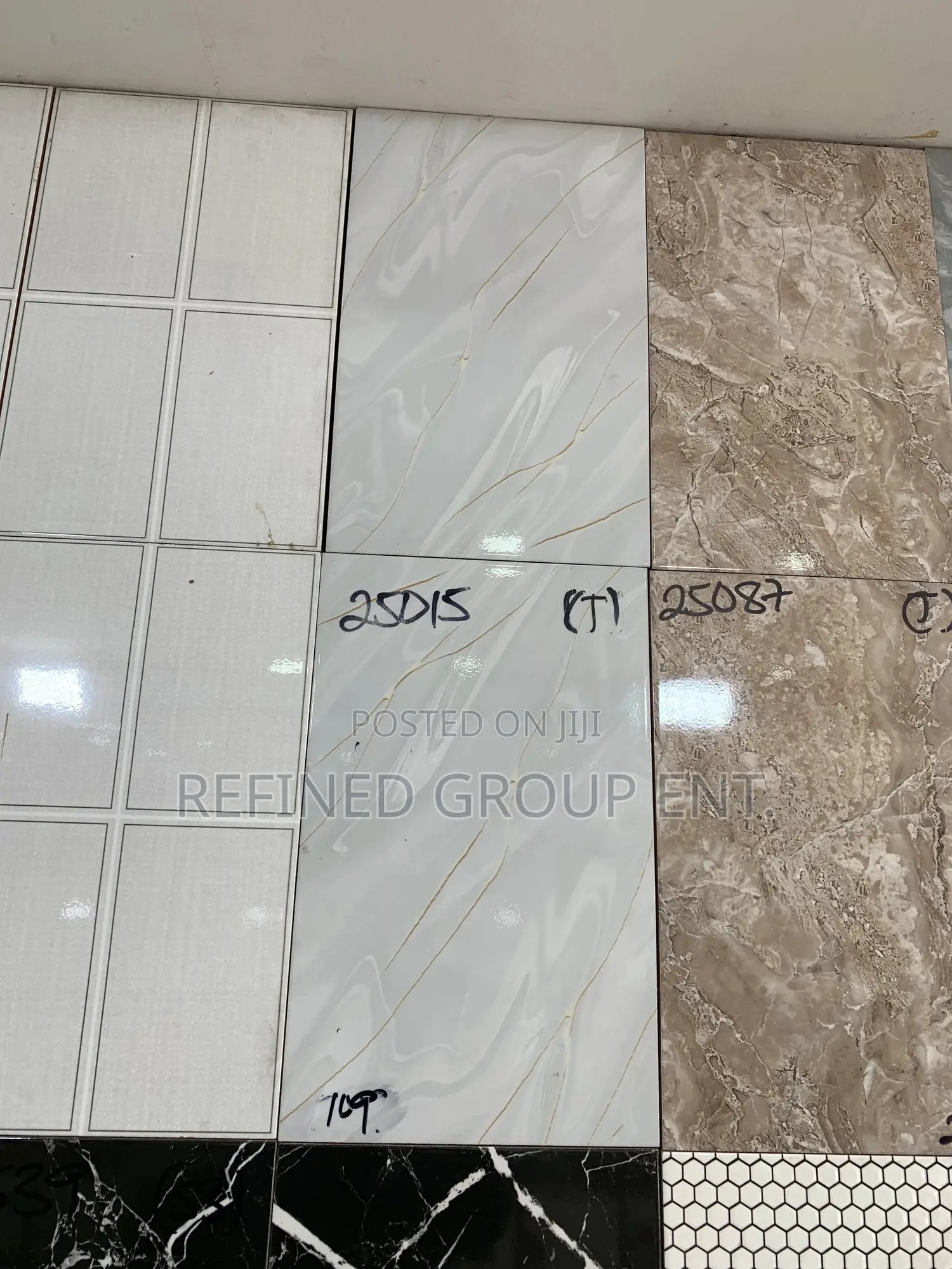25/40 Wall Tiles. Grade 1