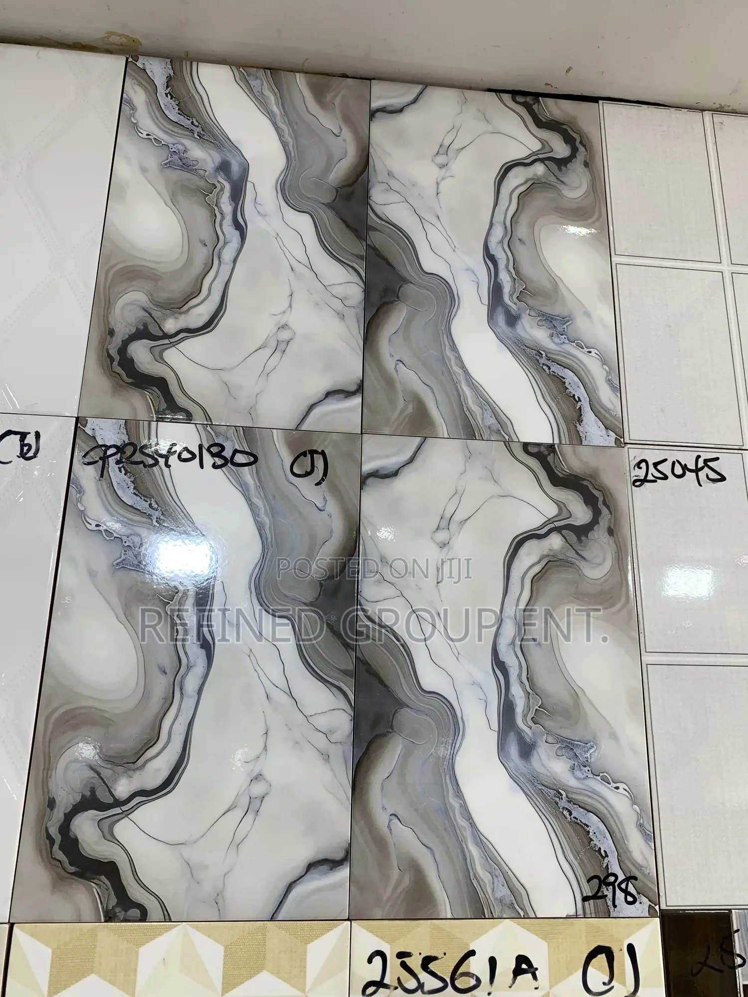 25/40 Wall Tiles. Grade 1