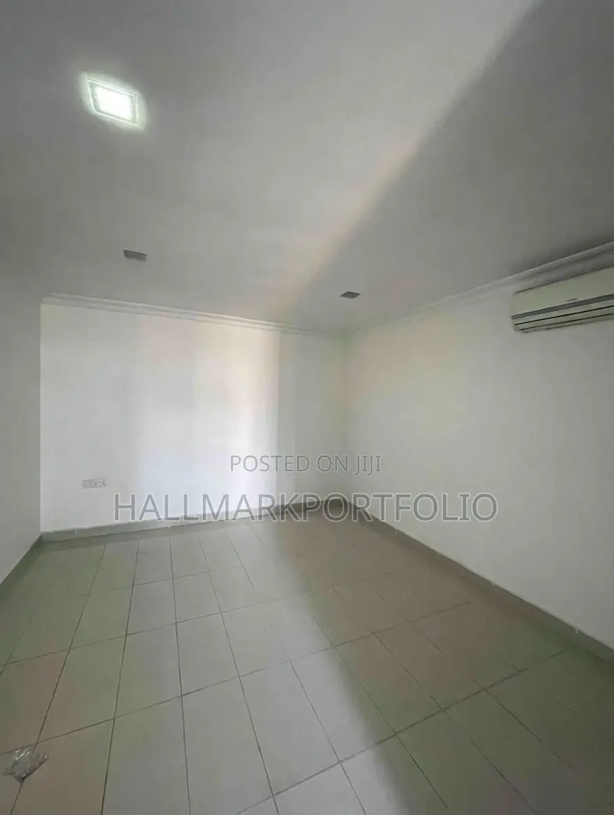 3bdrm Apartment in Shiashe, East Legon for rent