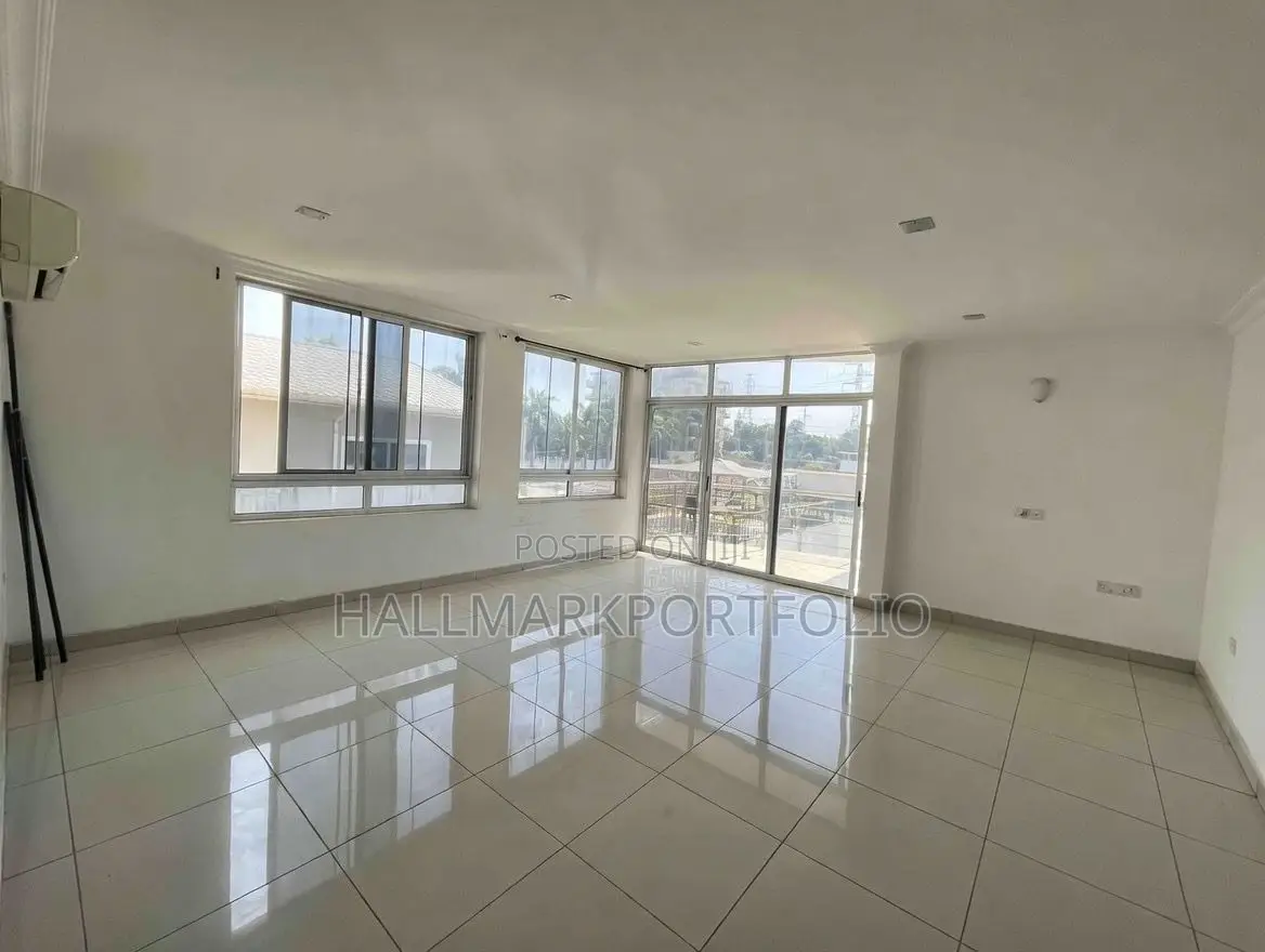 3bdrm Apartment in Shiashe, East Legon for rent