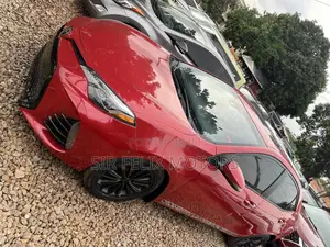 Toyota Corolla SE (1.8L 4cyl 2A) 2018 Red