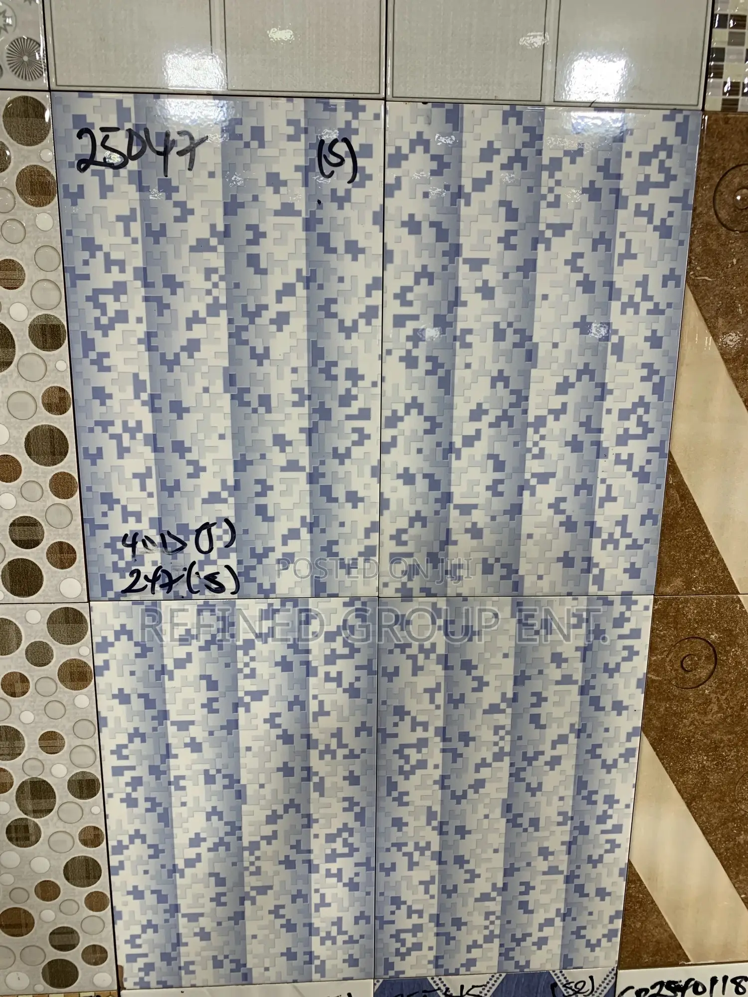 Wall Tiles. 25/40cm