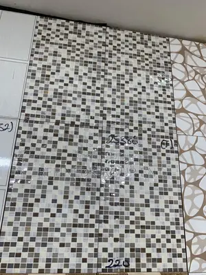 Wall Tiles. 25/40cm