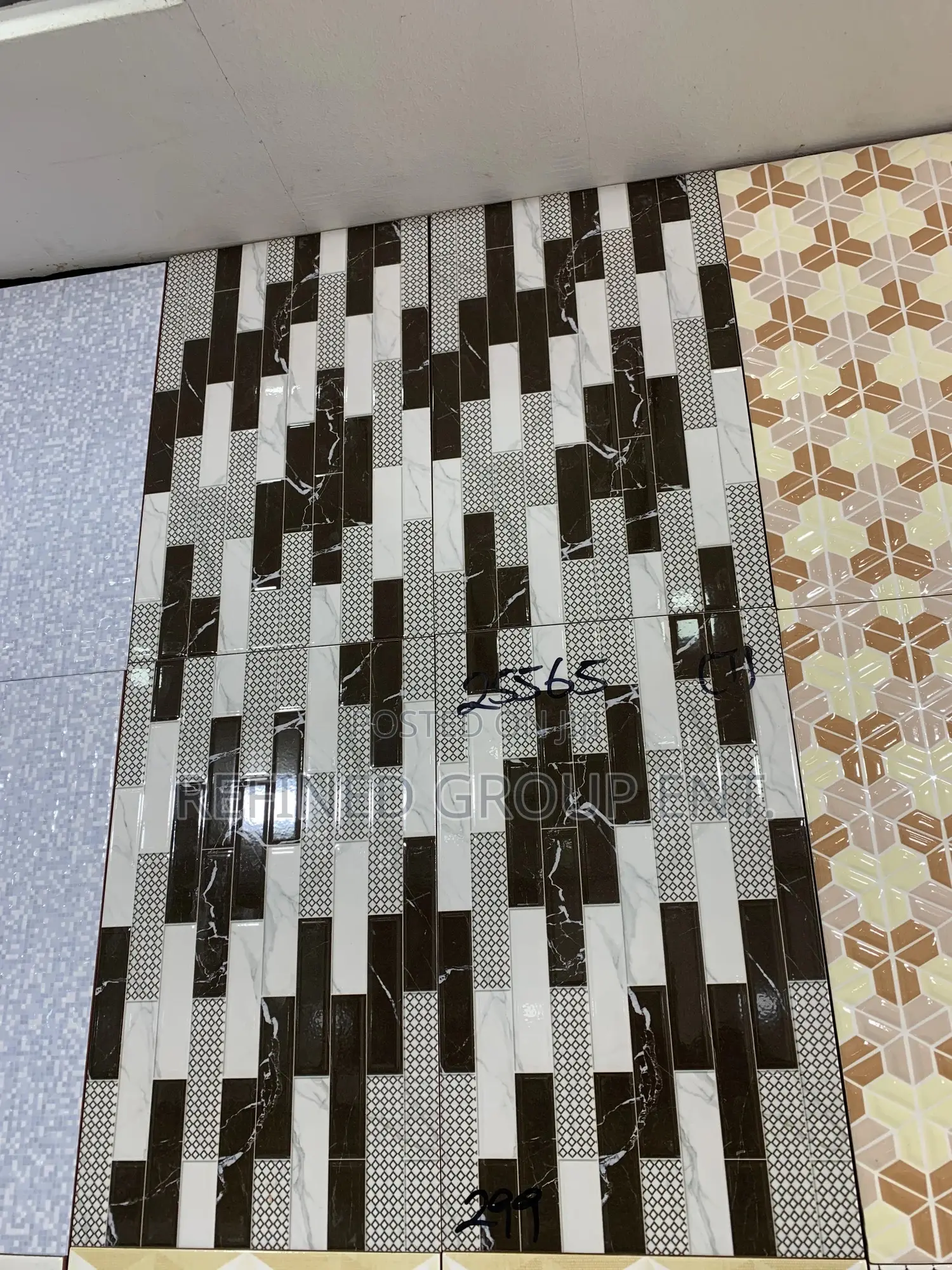 Wall Tiles. 25/40cm