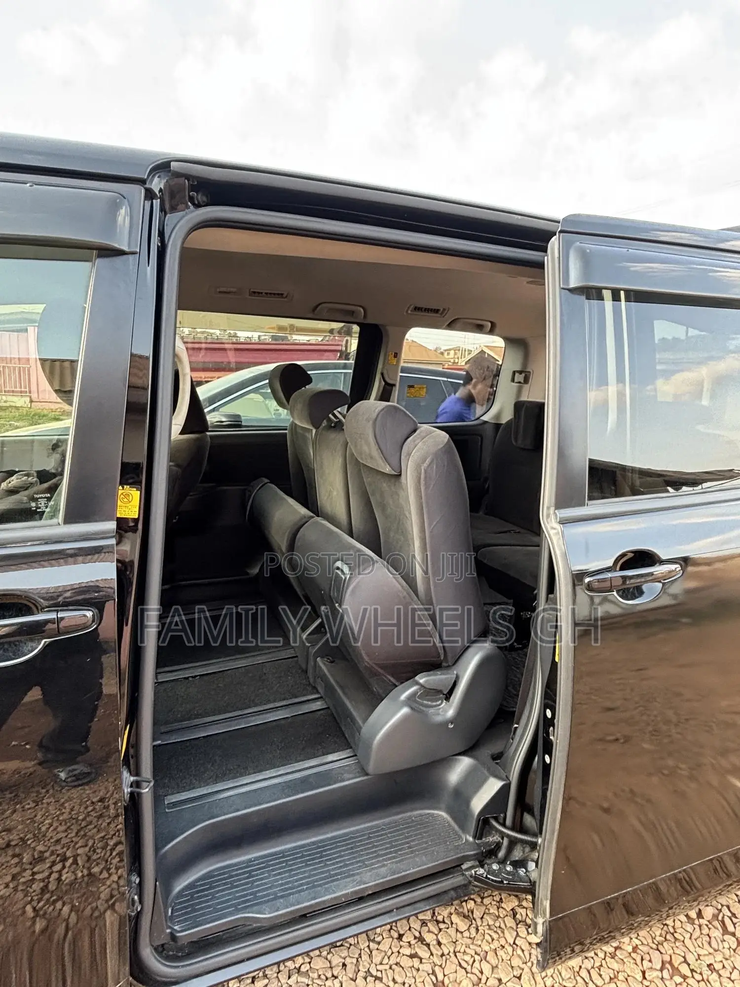 Toyota Voxy 2013 Black