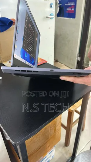 New Lenovo Legion Y7000P IRX9 Gaming Laptop 24GB Intel Core i7 512GB