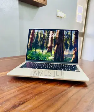 New Laptop Apple MacBook Air 2022 M2 16GB Apple M2 SSD 256GB