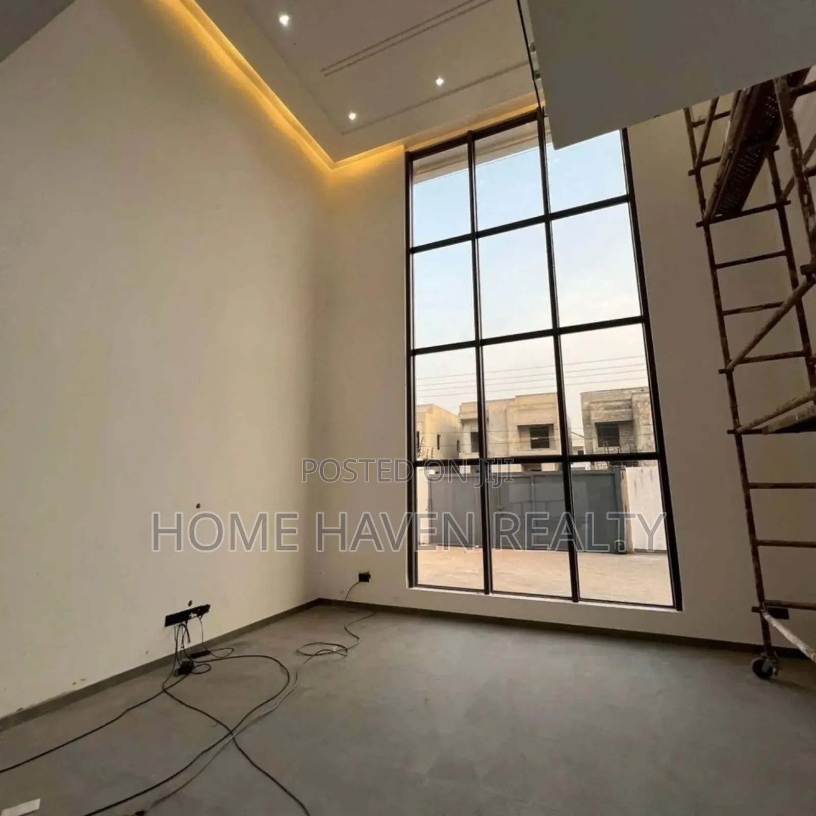 4bdrm House in East Legon, Boundary Road Area for sale
