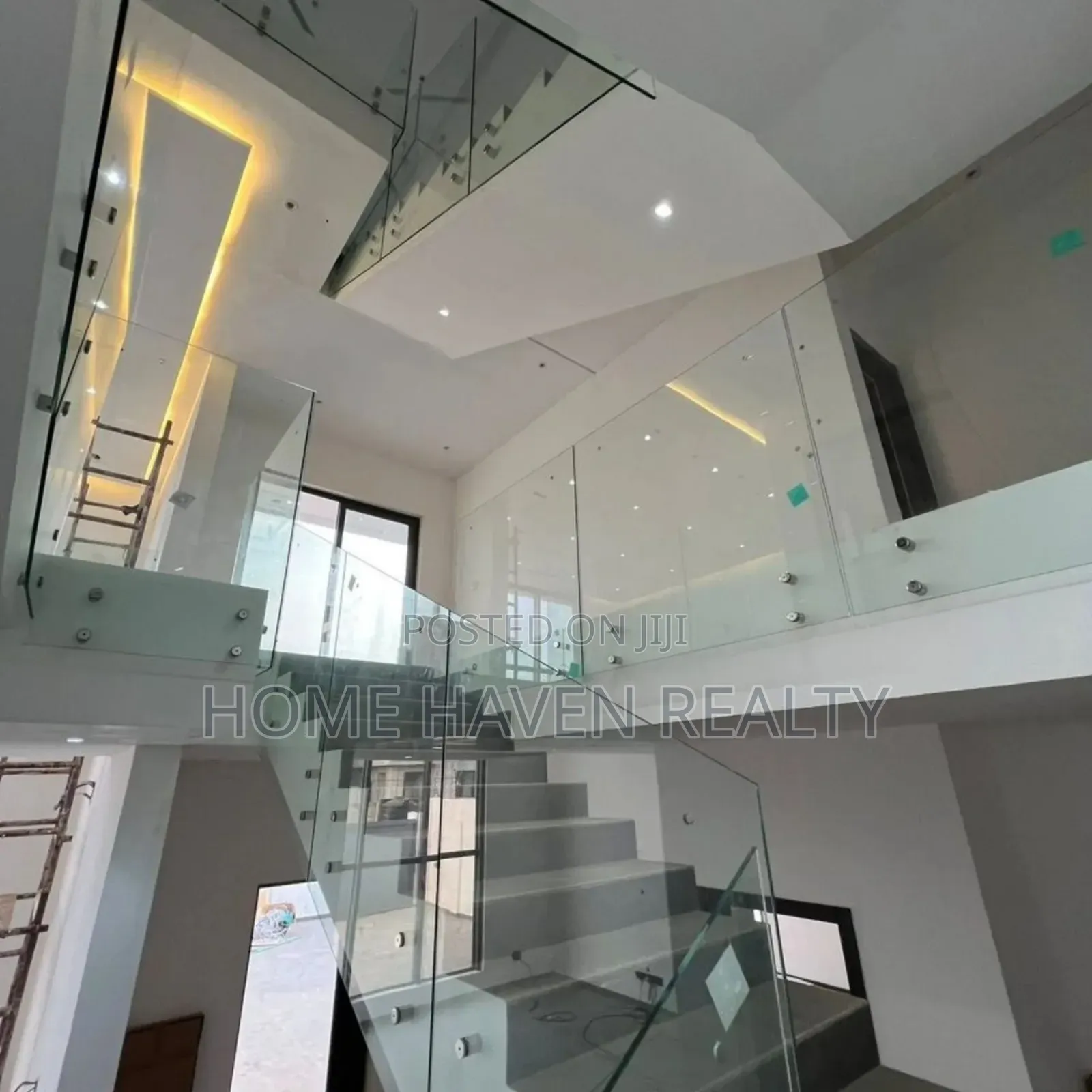 4bdrm House in East Legon, Boundary Road Area for sale
