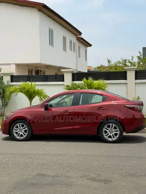 Toyota Yaris iA 1.5 FWD 2016 Red