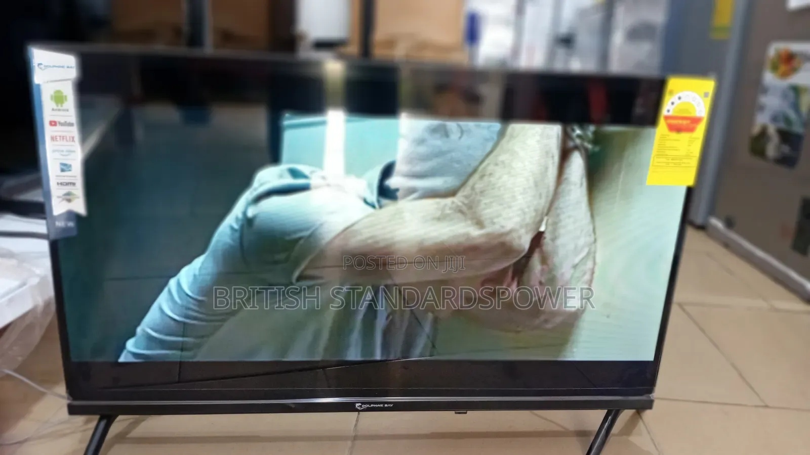Dolphine Bay 32"Smart Tv With Full Hd,Youtube, and Netflix