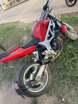 Suzuki 2026 Red
