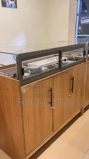 Used Showcase With 2 Cupboards