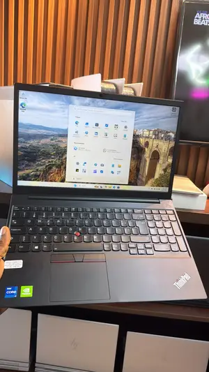 Laptop Lenovo Thinkpad E15 16GB Intel Core i7 SSD 512GB