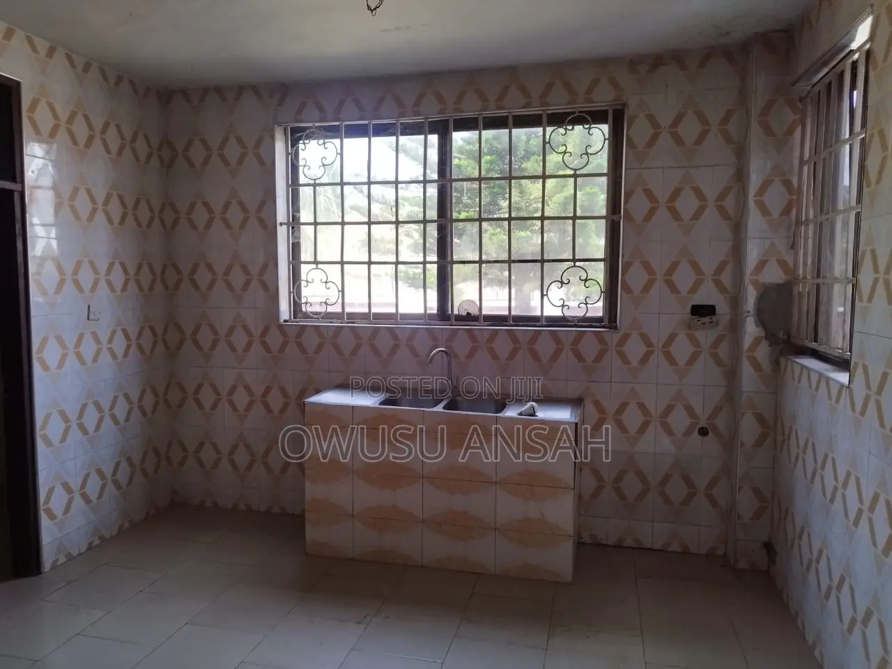 1bdrm Apartment in Apatrapa, Atwima Nwabiagya for rent