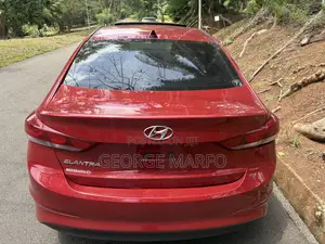 Hyundai Elantra 2017 Red