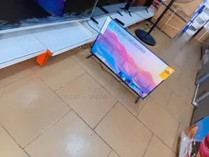 Dolphine Bay 32" – Smart Entertainment Hub