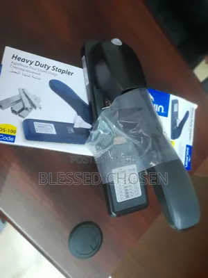 Heavy Duty Stapler